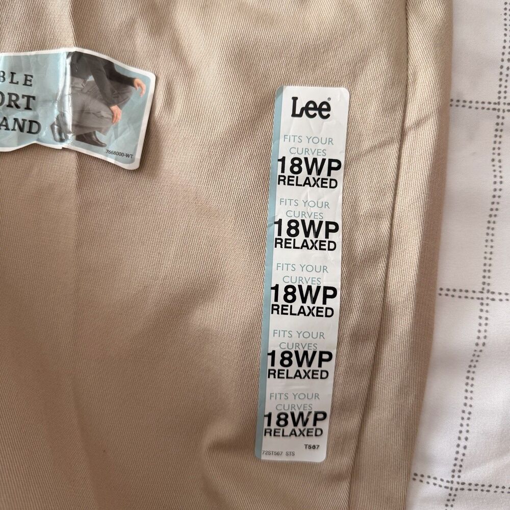Lee Pants Womens 18 W Petite Biege Flax Relaxed Fit Straight Basic Khaki Classic - Picture 4 of 7